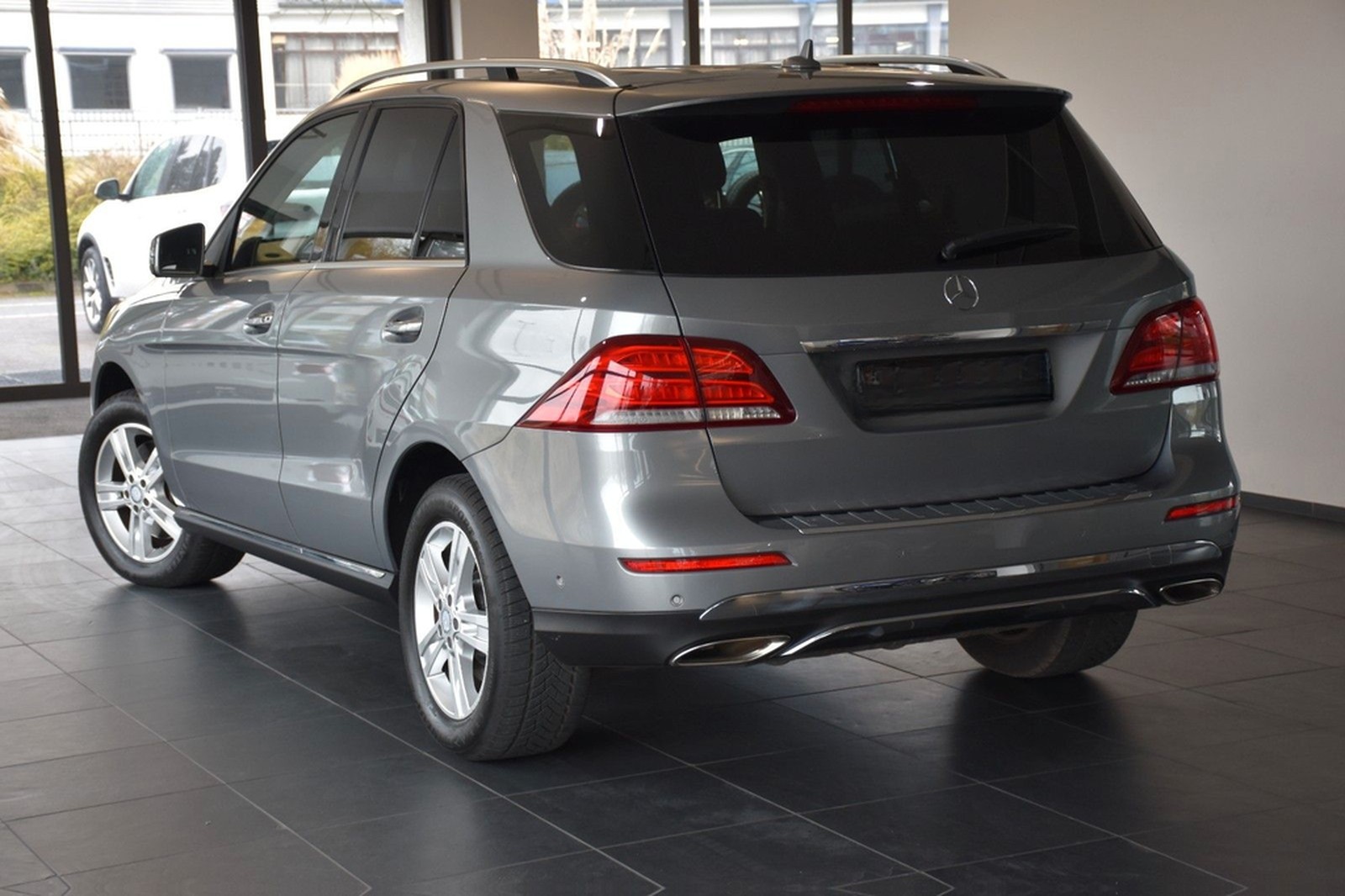 Mercedes-Benz GLE 400 4Matic 7G AMG LINE INT"DISTRONIC"ESD"LED foto 4