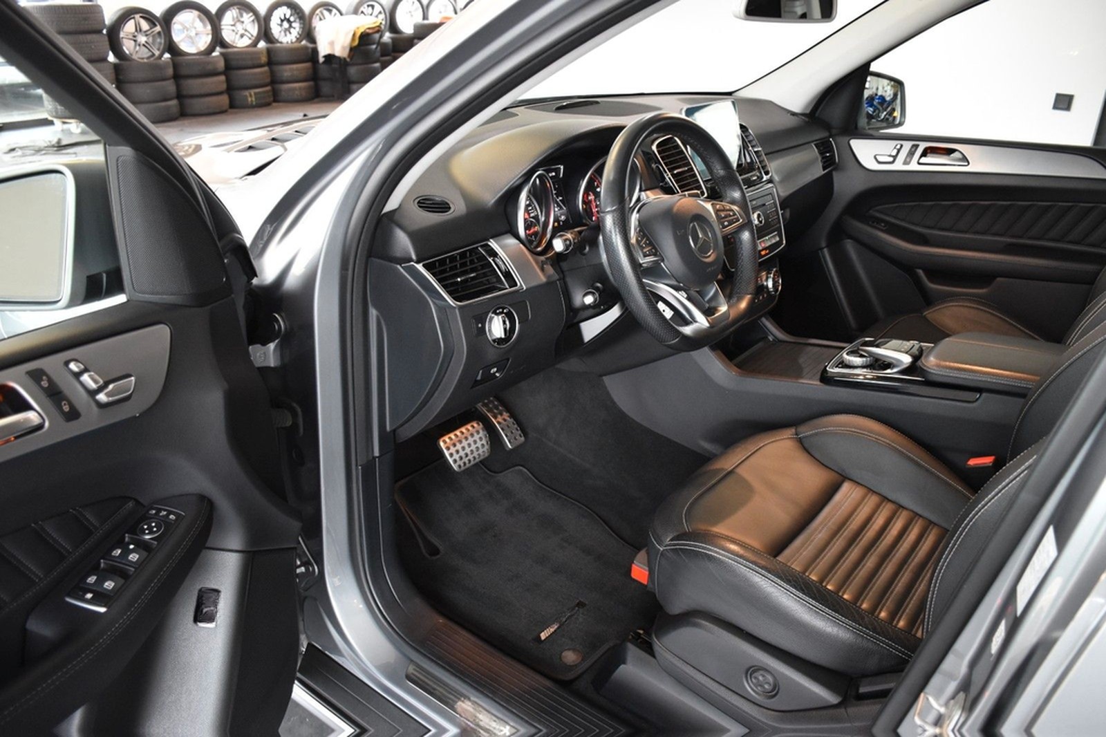 Mercedes-Benz GLE 400 4Matic 7G AMG LINE INT"DISTRONIC"ESD"LED foto 9