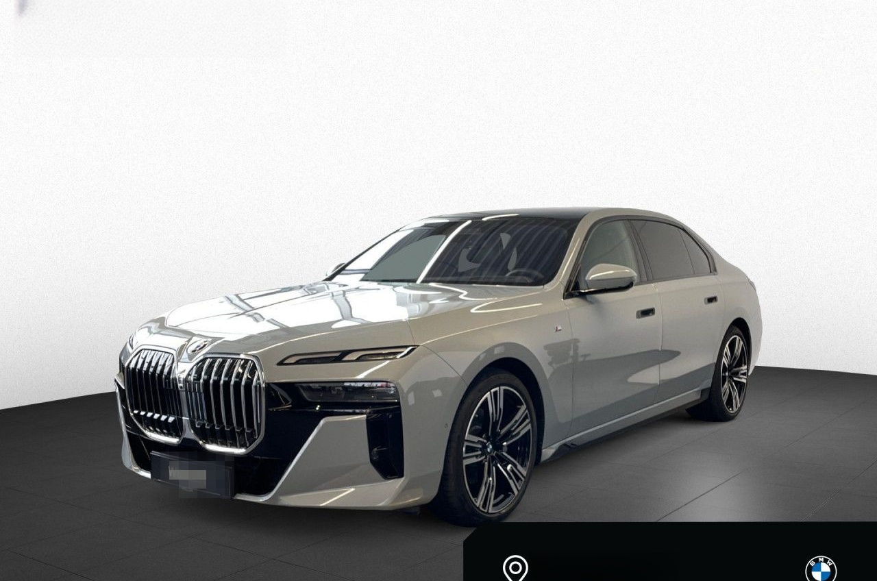 BMW 740d xDr M SPORT FondEnt,AHK,SkyL,StHz,360,DAPro