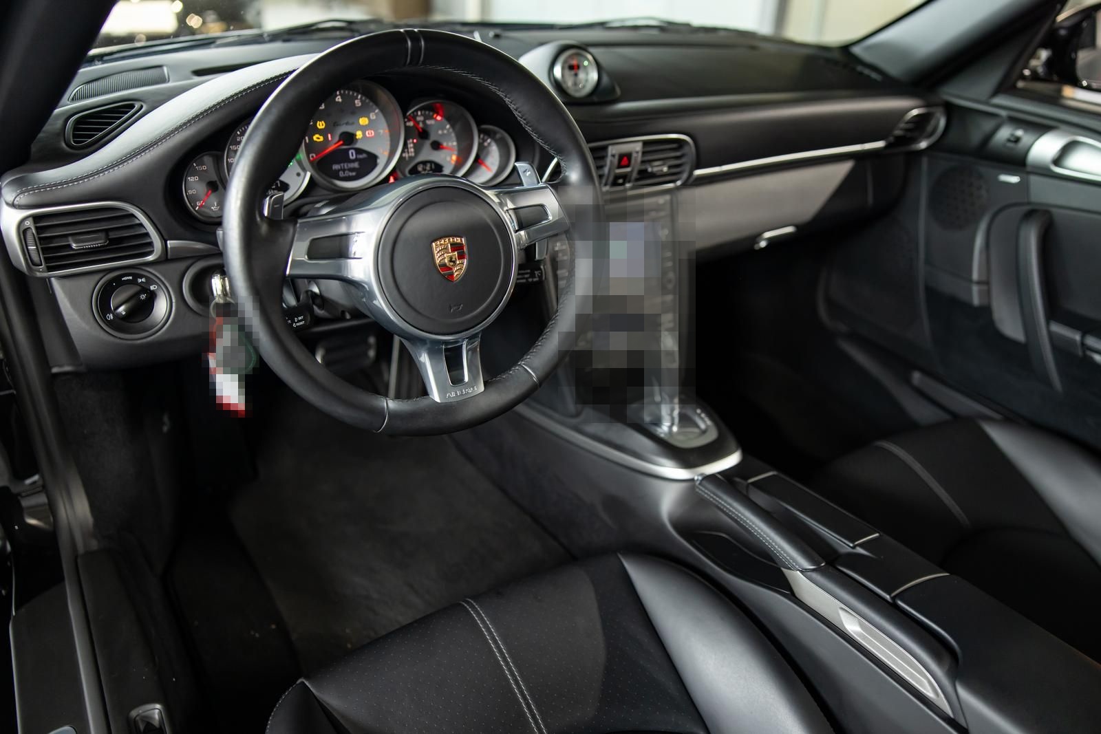 Porsche 911 Turbo Coupe PDK GRA 19" BOSE 1. Hand RUF foto 14