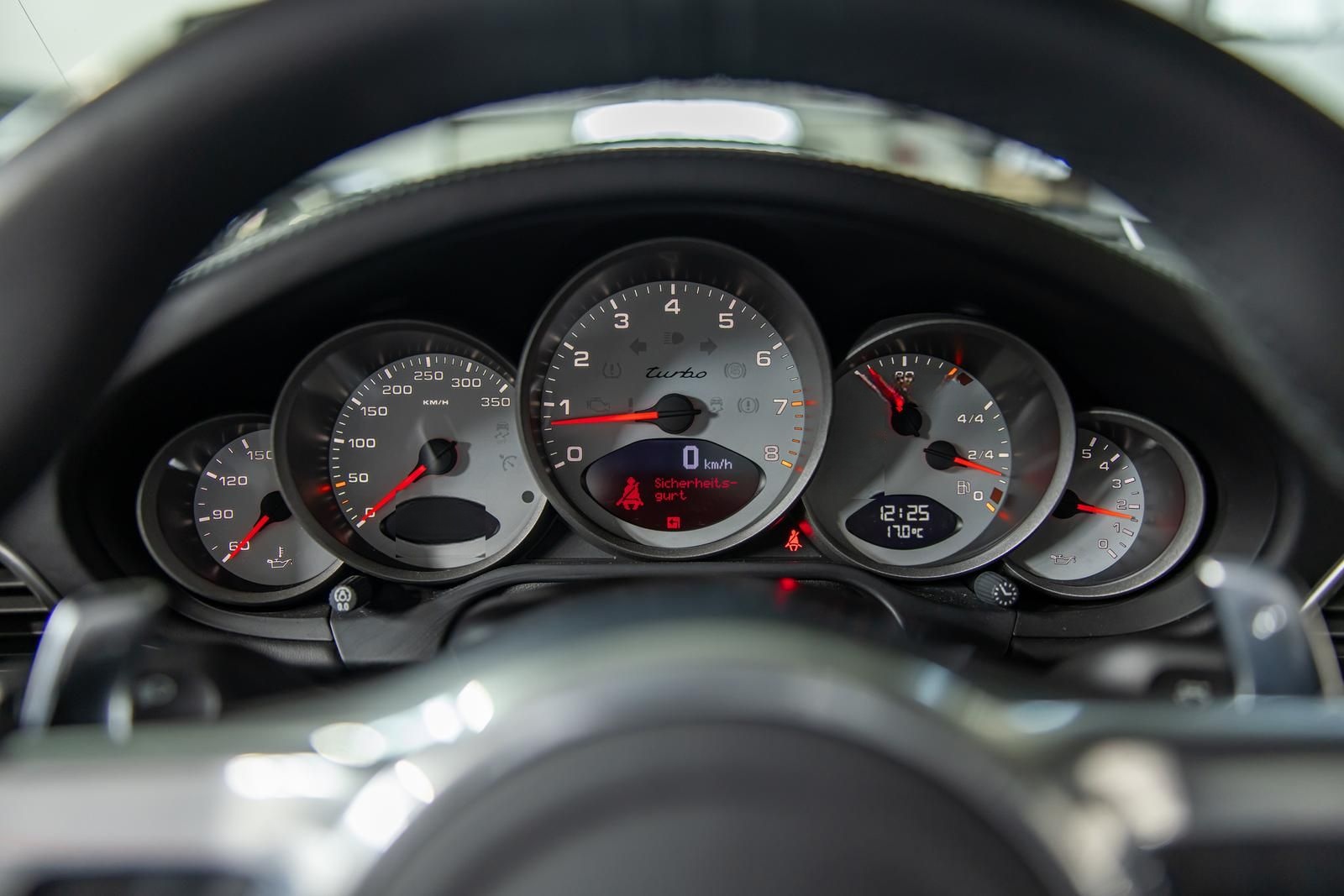 Porsche 911 Turbo Coupe PDK GRA 19" BOSE 1. Hand RUF foto 20