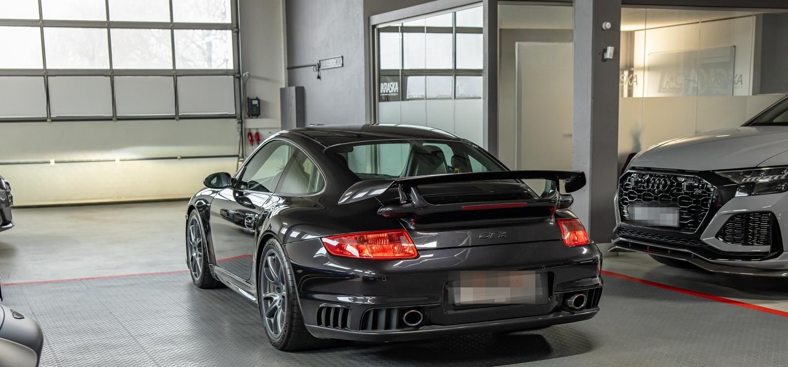 Porsche 911 3.6 Turbo GT2 PDC BOSE KERAMIK VOLL-LEDER foto 11