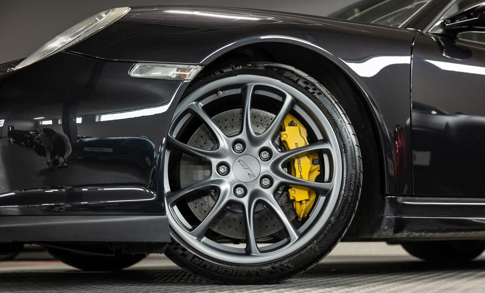 Porsche 911 3.6 Turbo GT2 PDC BOSE KERAMIK VOLL-LEDER foto 3