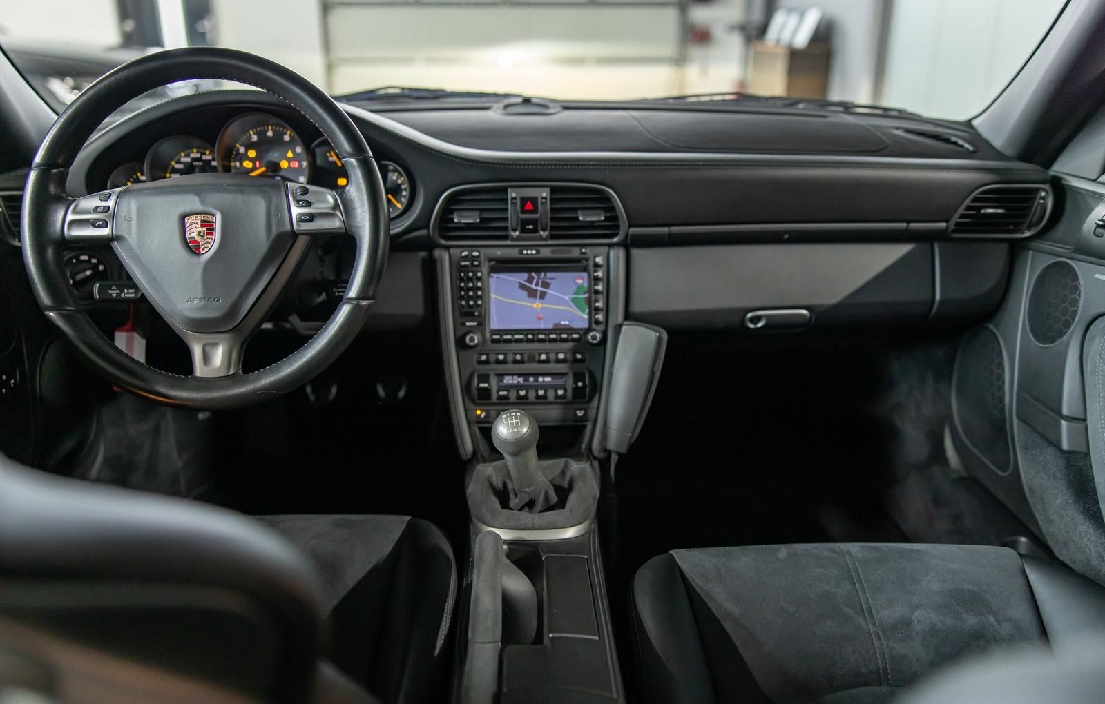 Porsche 911 3.6 Turbo GT2 PDC BOSE KERAMIK VOLL-LEDER foto 23