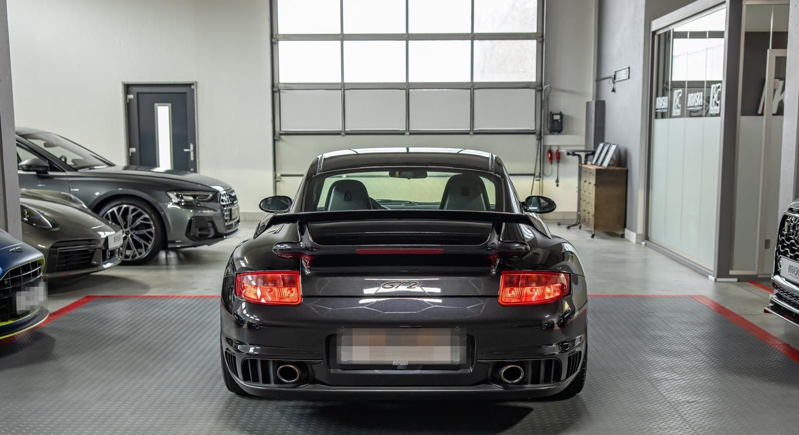 Porsche 911 3.6 Turbo GT2 PDC BOSE KERAMIK VOLL-LEDER foto 10