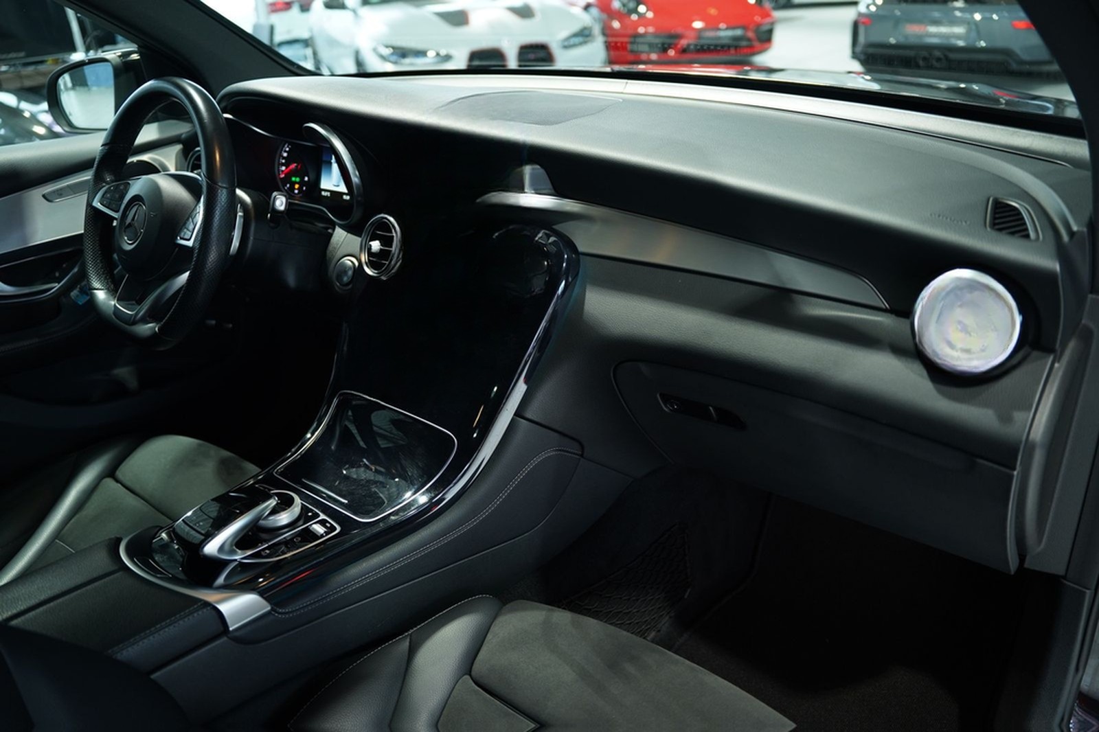 Mercedes-Benz GLC 250 4M AMG Line *20 *Pano *AHK *Navi *KeyGo foto 14