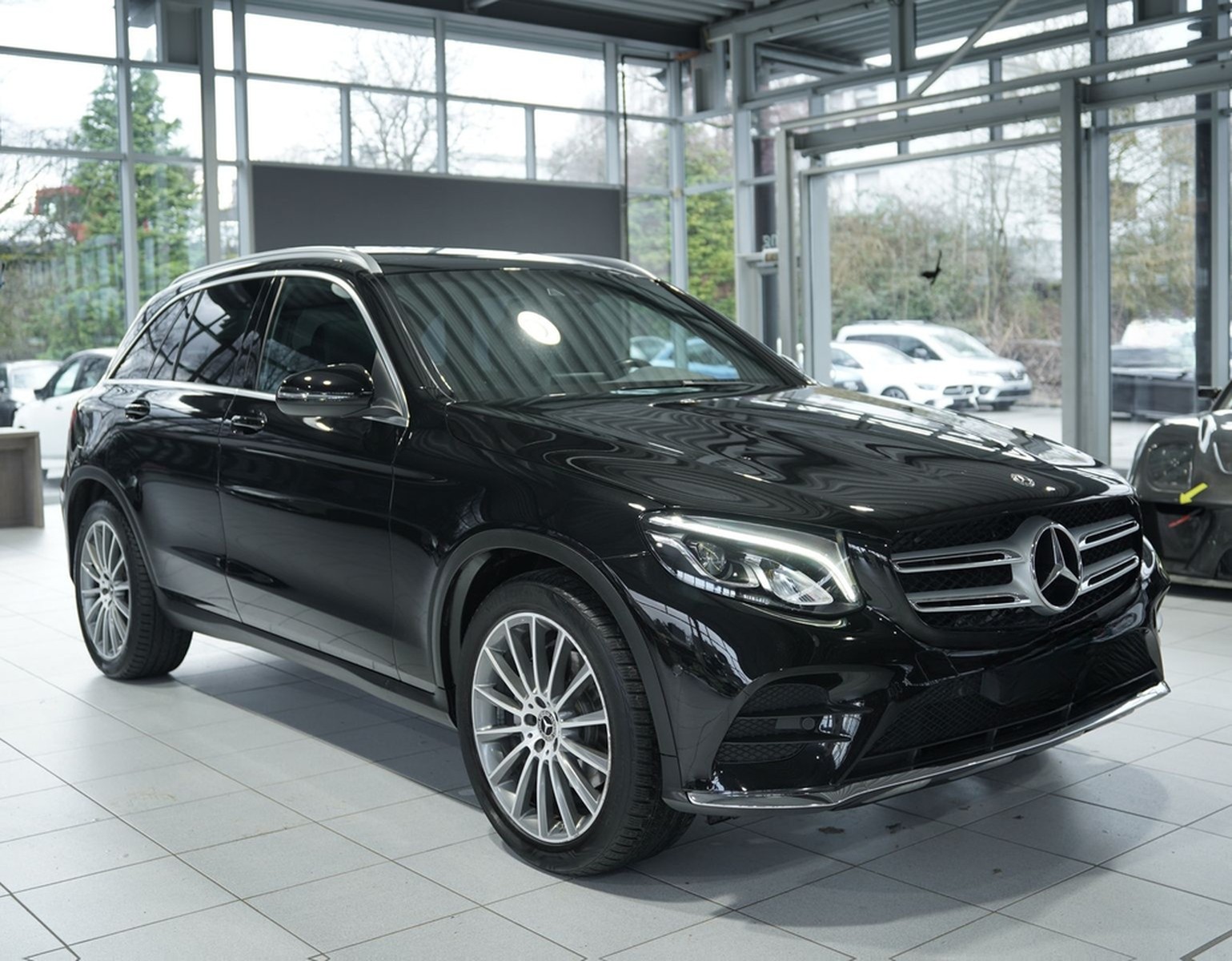 Mercedes-Benz GLC 250 4M AMG Line *20 *Pano *AHK *Navi *KeyGo foto 3