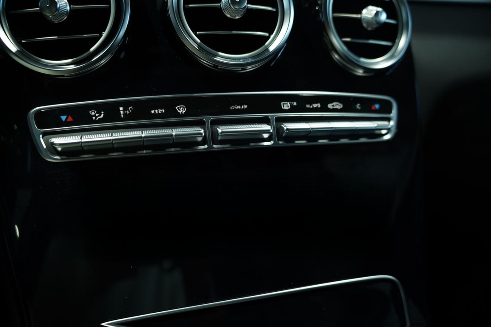 Mercedes-Benz GLC 250 4M AMG Line *20 *Pano *AHK *Navi *KeyGo foto 31