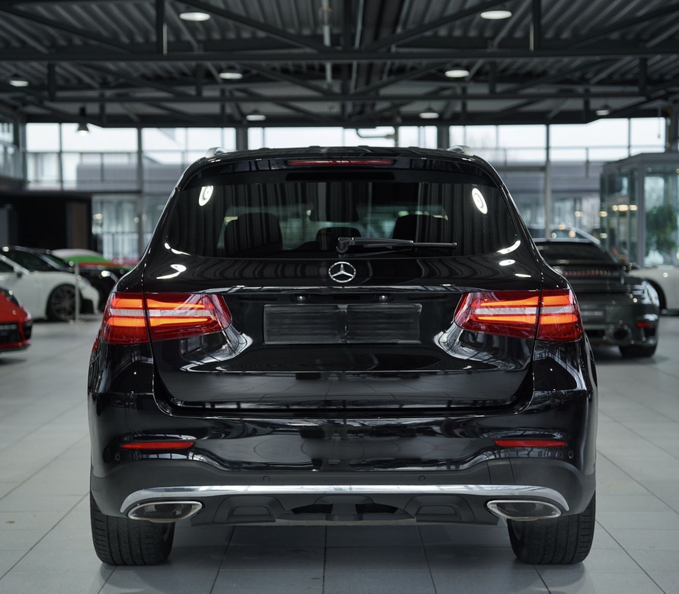 Mercedes-Benz GLC 250 4M AMG Line *20 *Pano *AHK *Navi *KeyGo foto 7