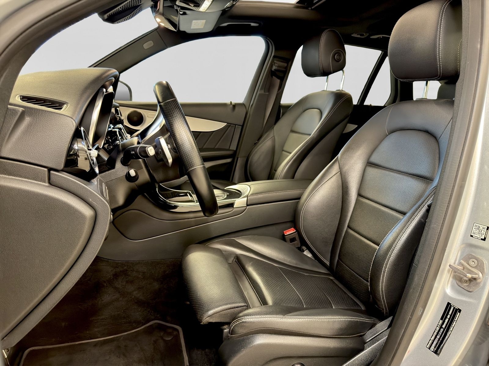 Mercedes-Benz GLC 400 D*AMG LINE*4MATIC*PANORAMA*LED*1.HAND*1A foto 23