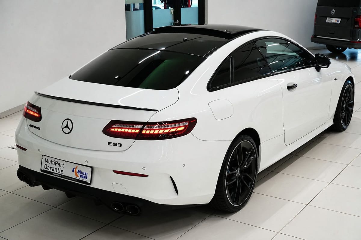 Mercedes-Benz E 200 COUPE AMG E53-UMBAU NIGHT PANO DISTR 360° foto 4