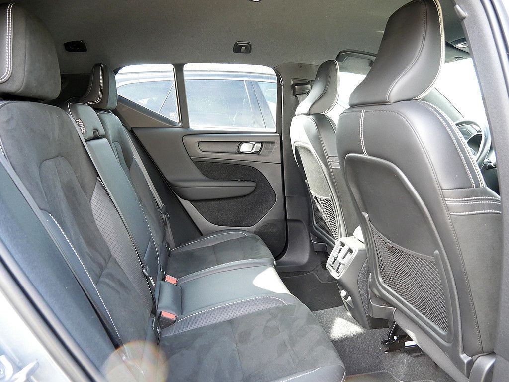Volvo XC40 T3 R Design foto 9