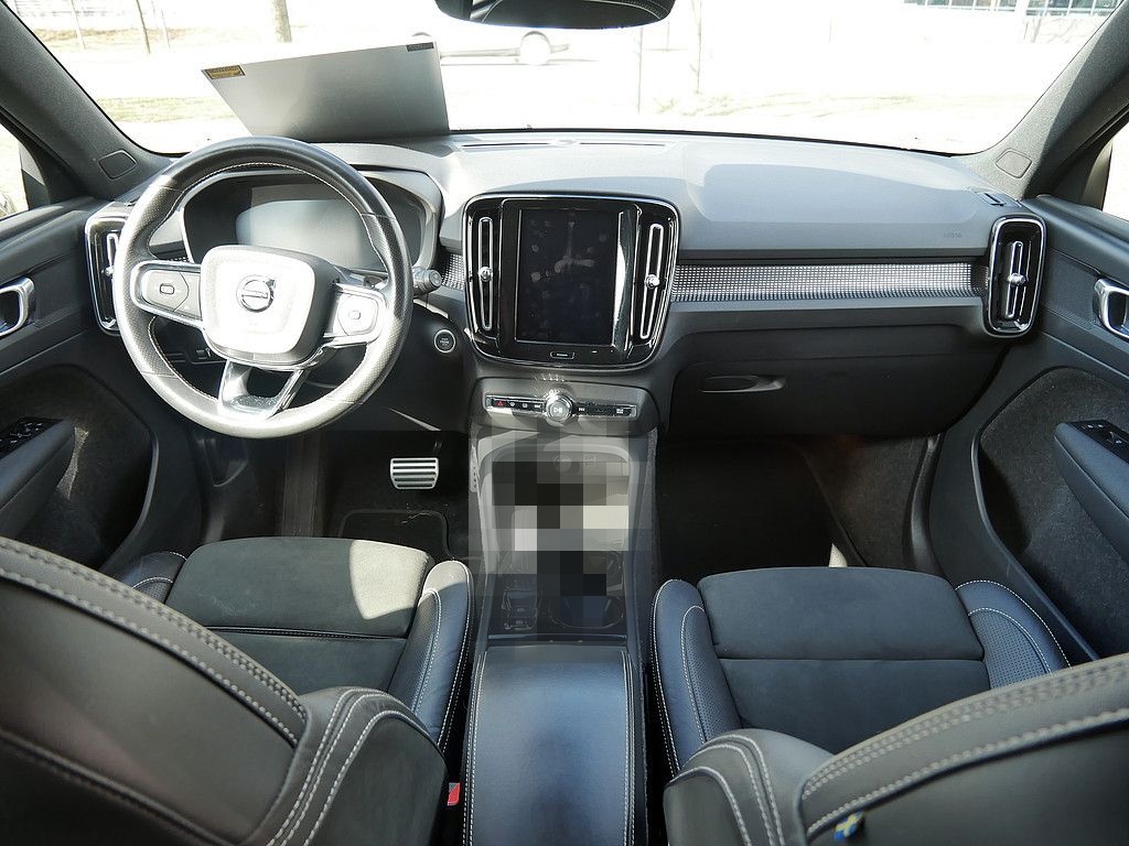 Volvo XC40 T3 R Design foto 10