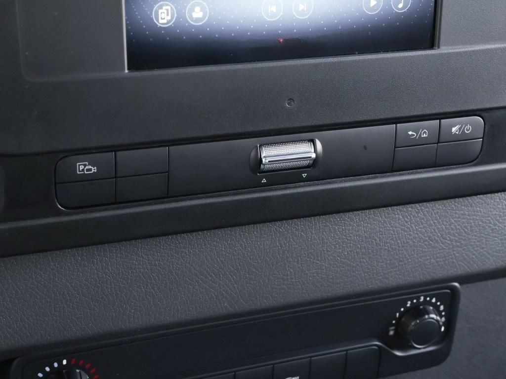 Mercedes-Benz Sprinter 211 Kasten/L1H1/AHK/360°/4Sitzer foto 18