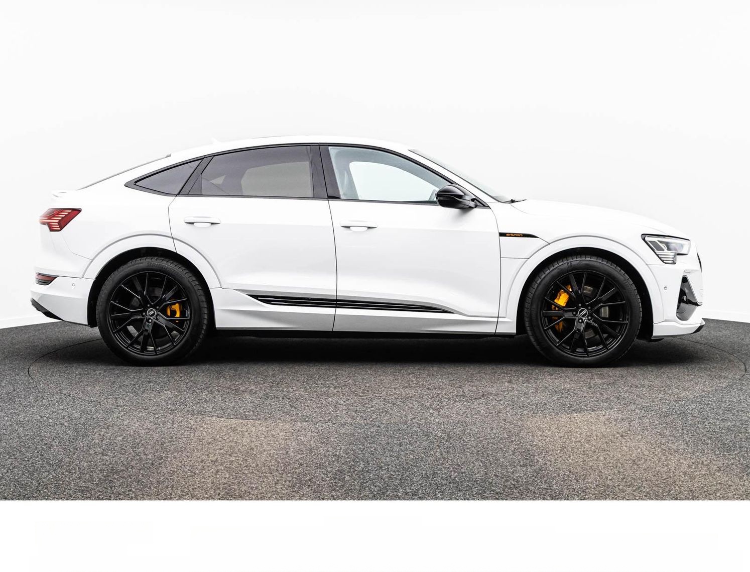 Audi E-TRON SPORTBACK 55 2x S LINE BLACK EDITION/PANO foto 8