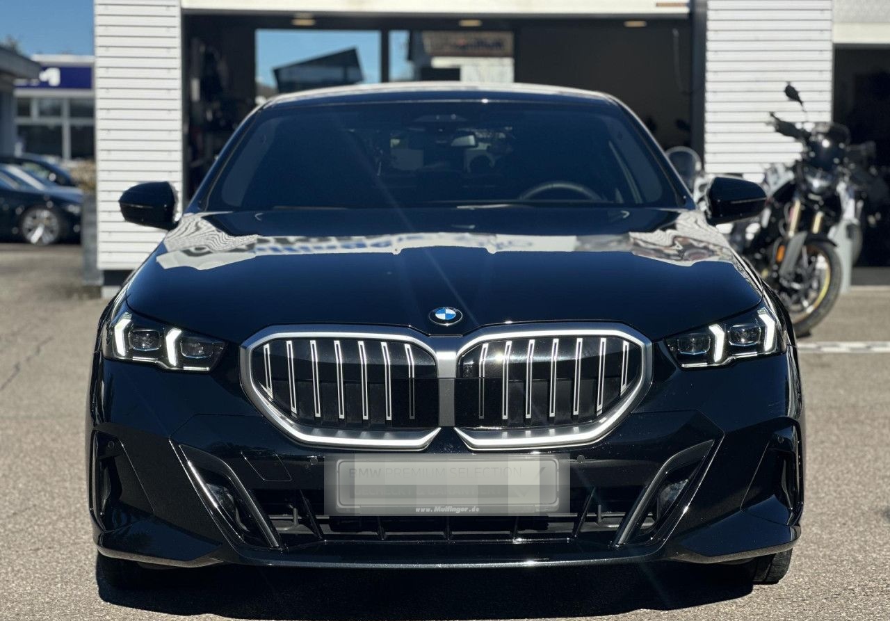 BMW 540d xDr.M Sport ACC SuView Sitzbel.B+W.AHK 20" foto 2