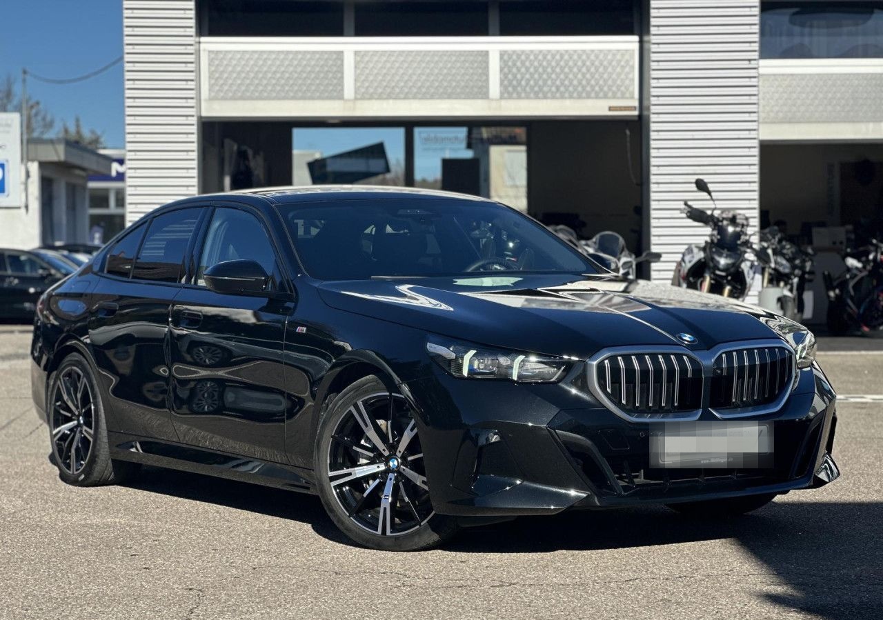 BMW 540d xDr.M Sport ACC SuView Sitzbel.B+W.AHK 20" foto 3