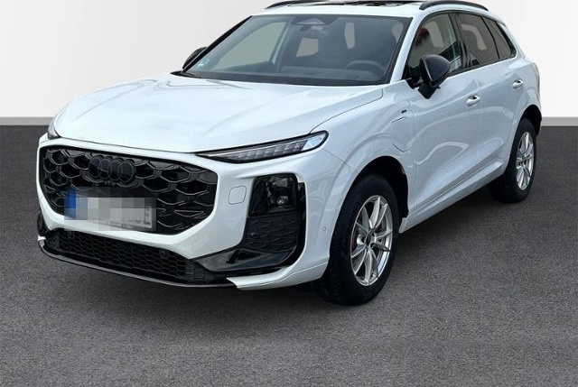 Audi Q3 SUV e-hybrid S tronic foto 2