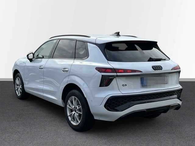 Audi Q3 SUV e-hybrid S tronic foto 5