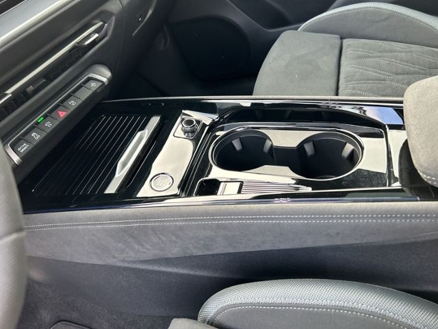 Audi Q3 SUV e-hybrid S tronic foto 8