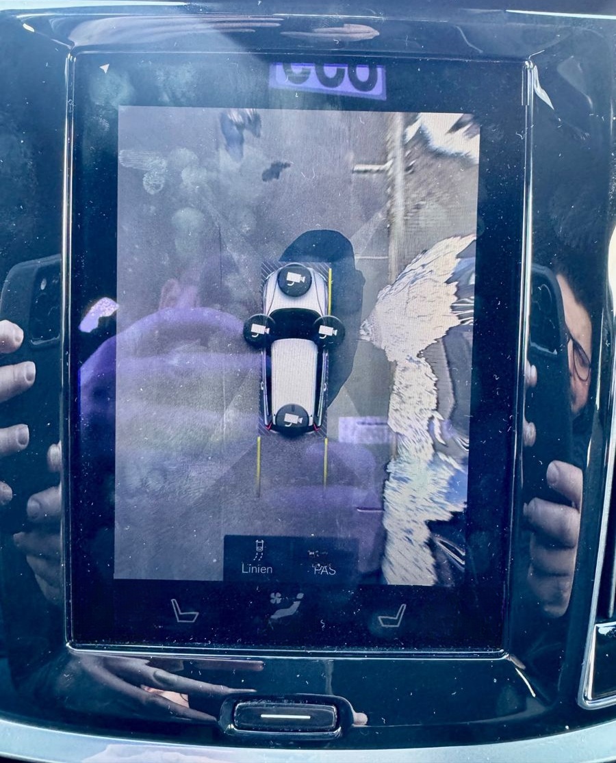 Volvo V60 B4 Diesel Kombi R-Design 8-Gang foto 20