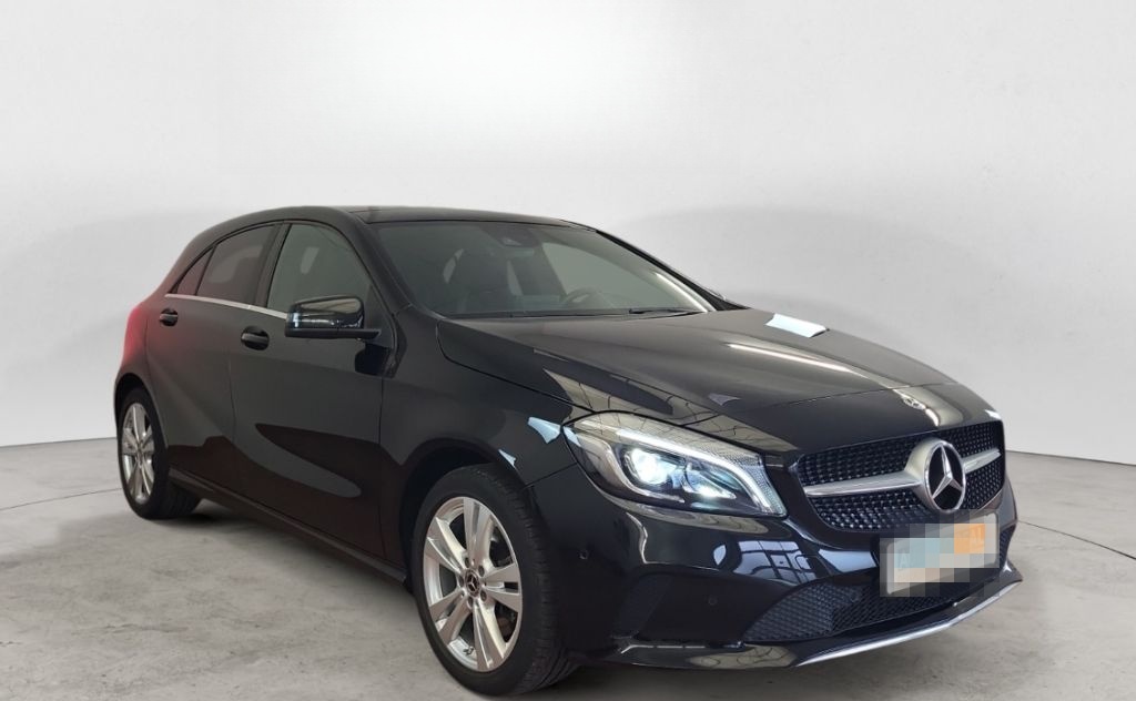 Mercedes-Benz A 250 BlueEfficiency Urban AUTOMATIK NAV LED SIT foto 4