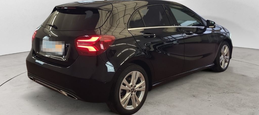 Mercedes-Benz A 250 BlueEfficiency Urban AUTOMATIK NAV LED SIT foto 5