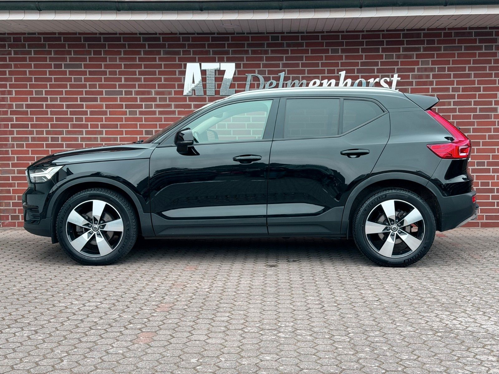 Volvo XC40 Momentum AHK*PANO*LED foto 2
