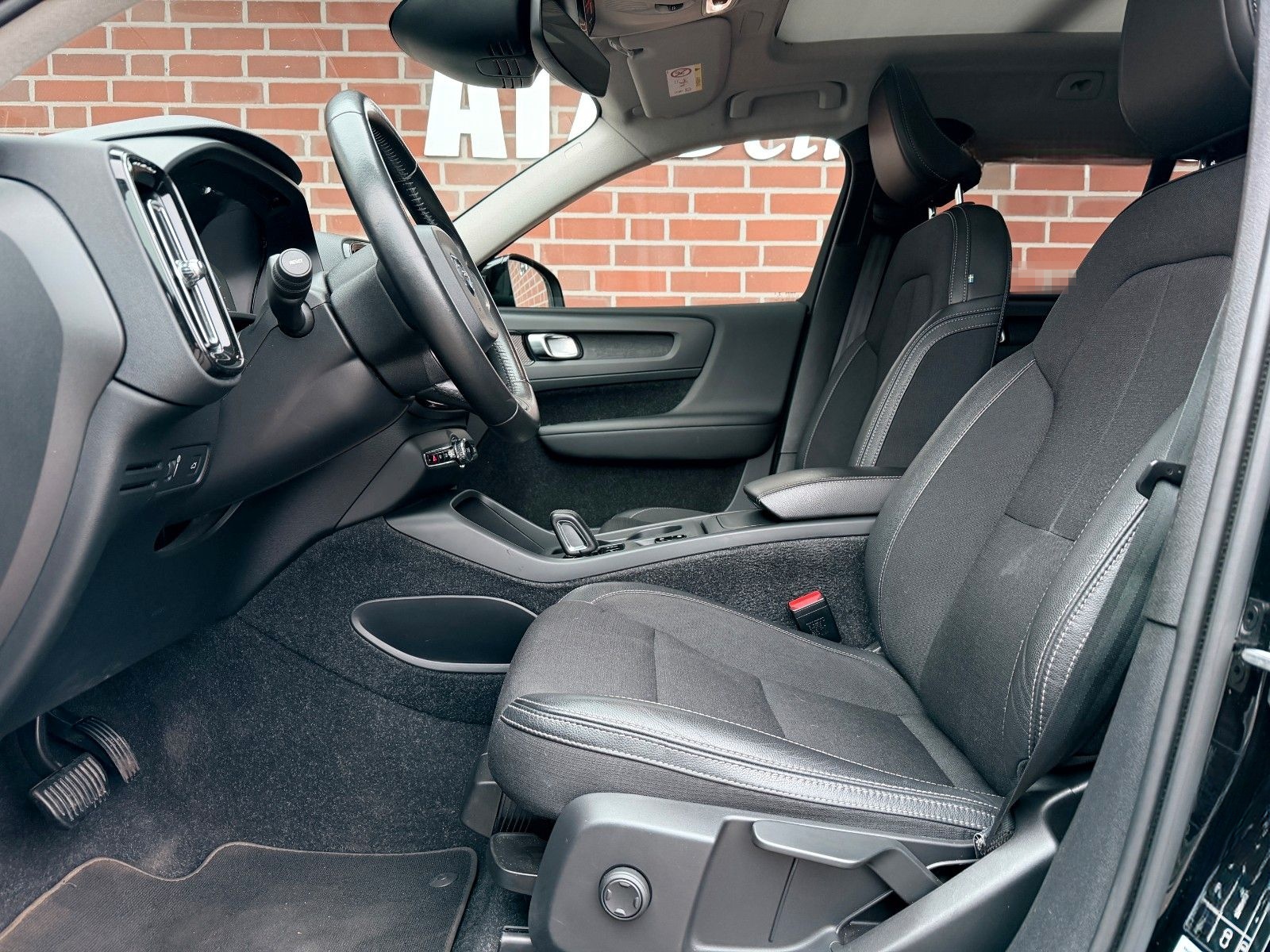 Volvo XC40 Momentum AHK*PANO*LED foto 11