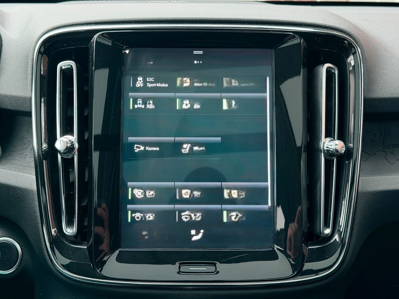 Volvo XC40 Momentum AHK*PANO*LED foto 17