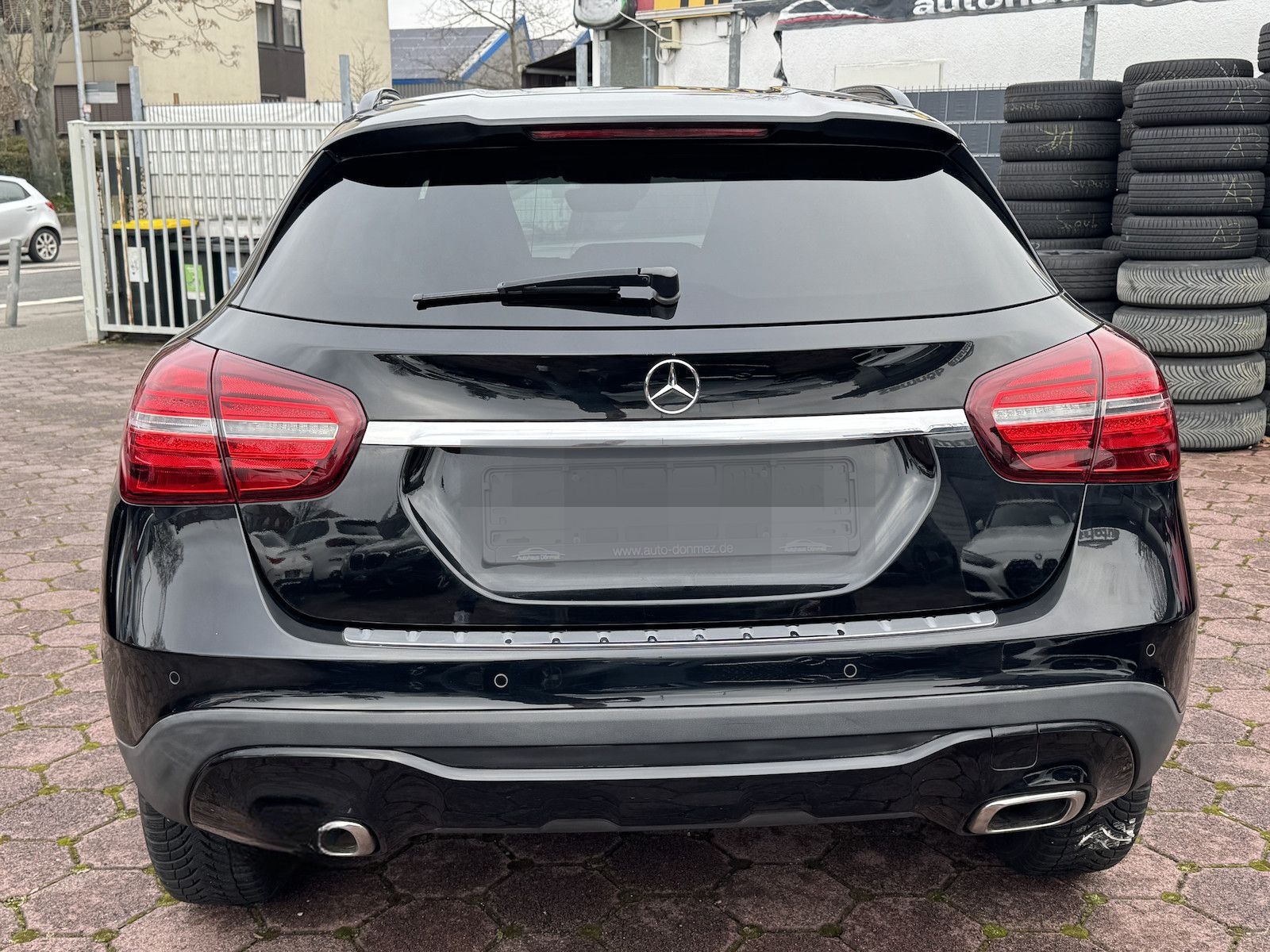 Mercedes-Benz GLA 200 d URBAN AMG NIGHT DISTR RFKA LED TWA foto 6