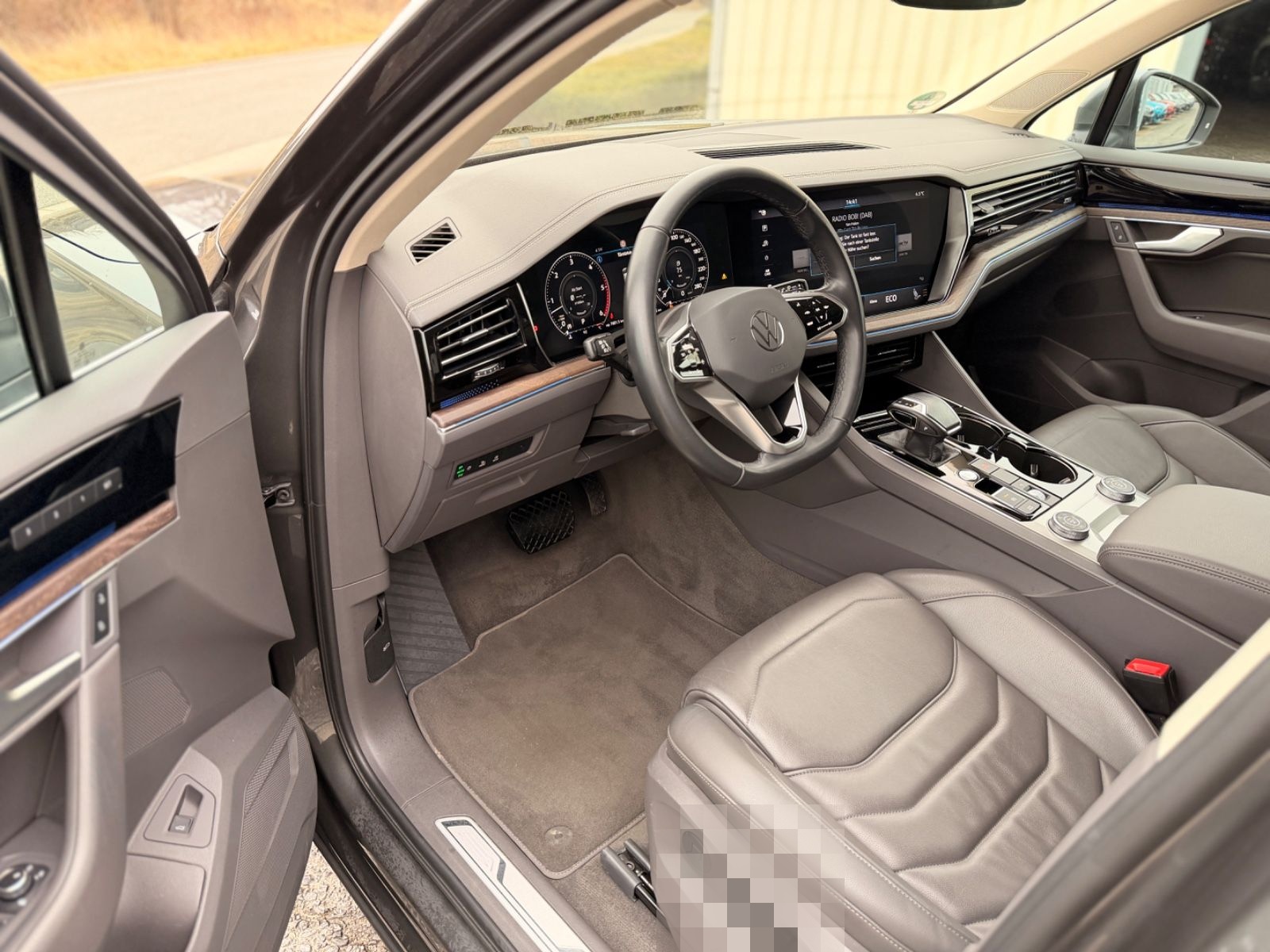 Volkswagen Touareg 3.0TDI Tip. 4Motion*LED*Luft*AHK*Kamera* foto 5
