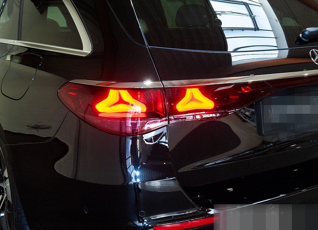 Mercedes-Benz E 300T e AVANDGARDE+PANO+BURMESTER+ENERGIZING P. foto 14