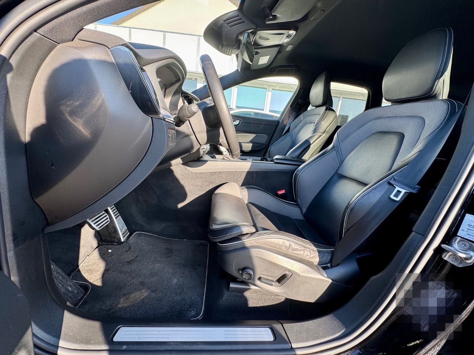 Volvo XC60 D4 8-Gang R Design foto 8