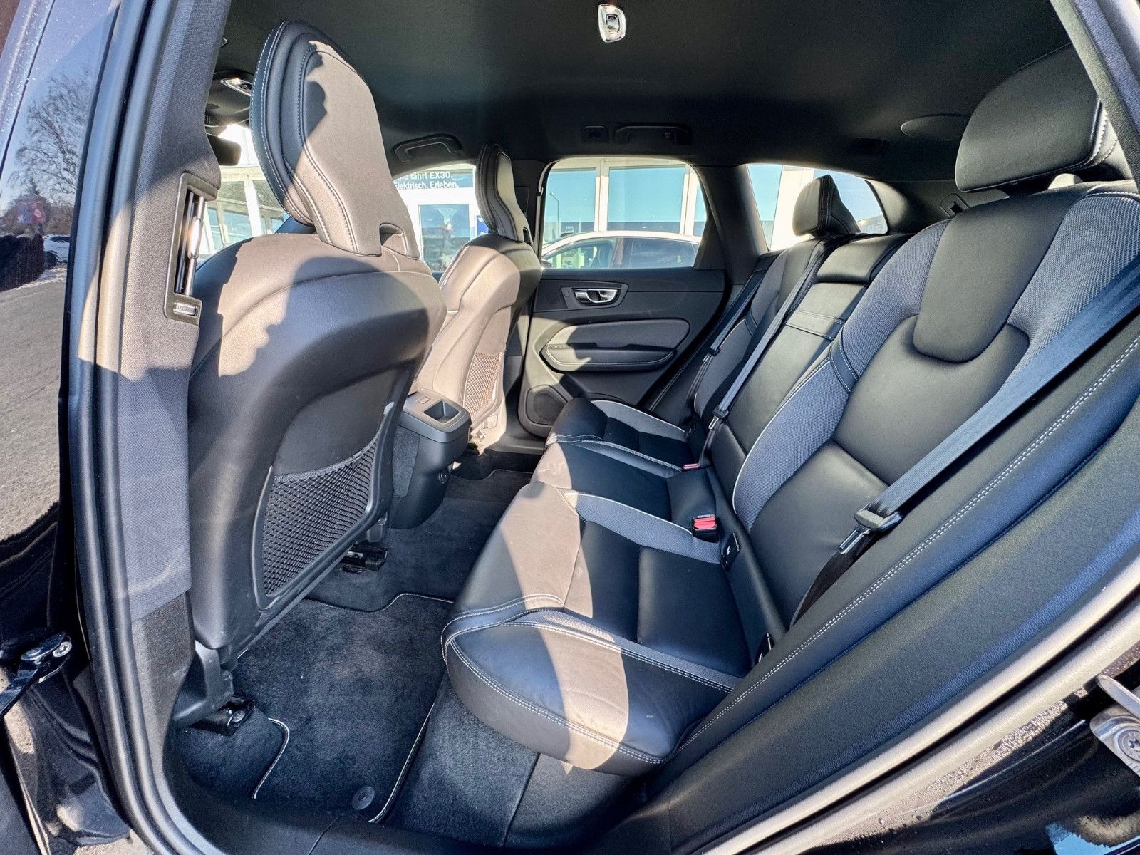 Volvo XC60 D4 8-Gang R Design foto 9