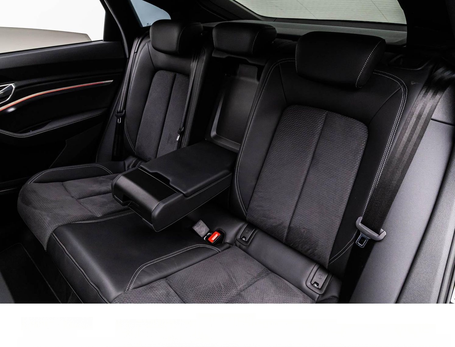 Audi E-TRON SPORTBACK 55 2x S LINE BLACK/ACC/HuD/PANO foto 19