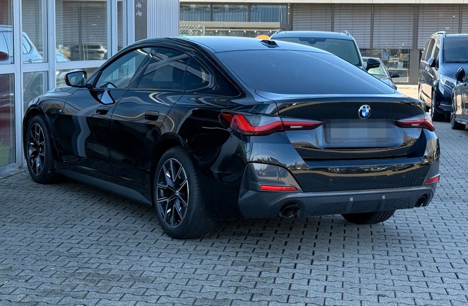 BMW 420d xDr M SPORT LEDER+STNDHZ+ACC+LCPROF+H&K+19" foto 4