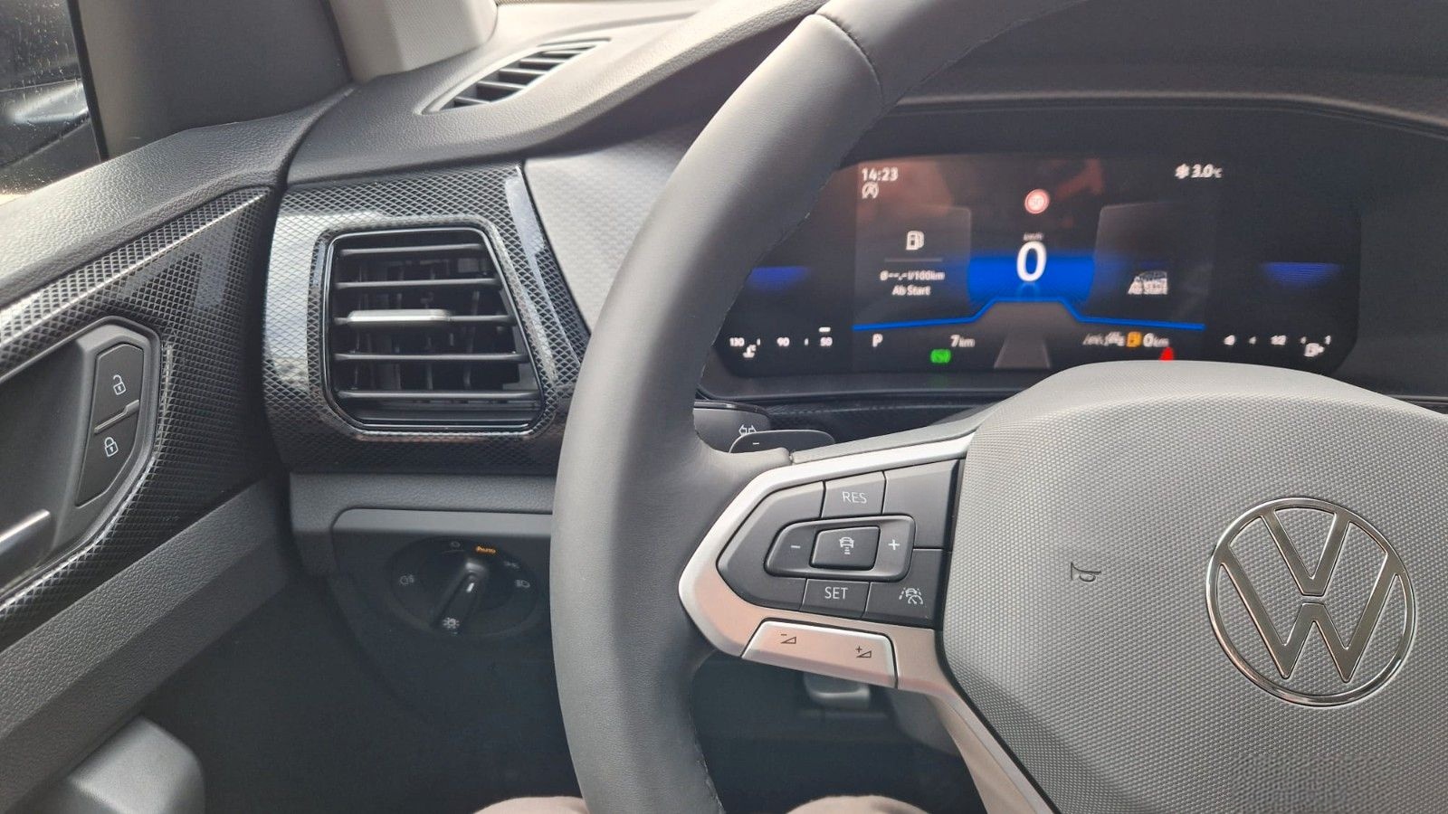 Volkswagen T-Cross 1.0 TSI 85 kW Life | TotW | R*CAM | 3 J. foto 13