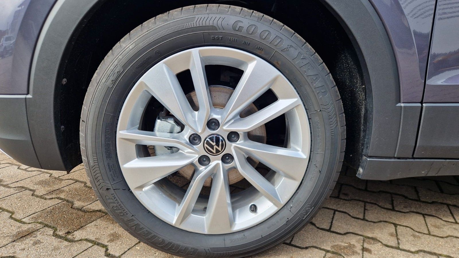 Volkswagen T-Cross 1.0 TSI 85 kW Life | TotW | R*CAM | 3 J. foto 23