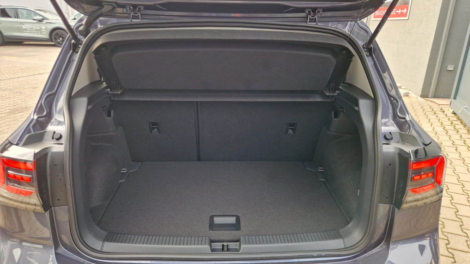 Volkswagen T-Cross 1.0 TSI 85 kW Life | TotW | R*CAM | 3 J. foto 8