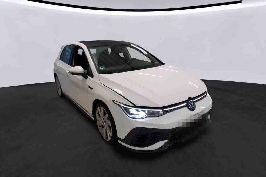 Volkswagen Golf VIII GTI CLUBSPORT 2.0 TSI AKRA KAM H&K LED foto 4