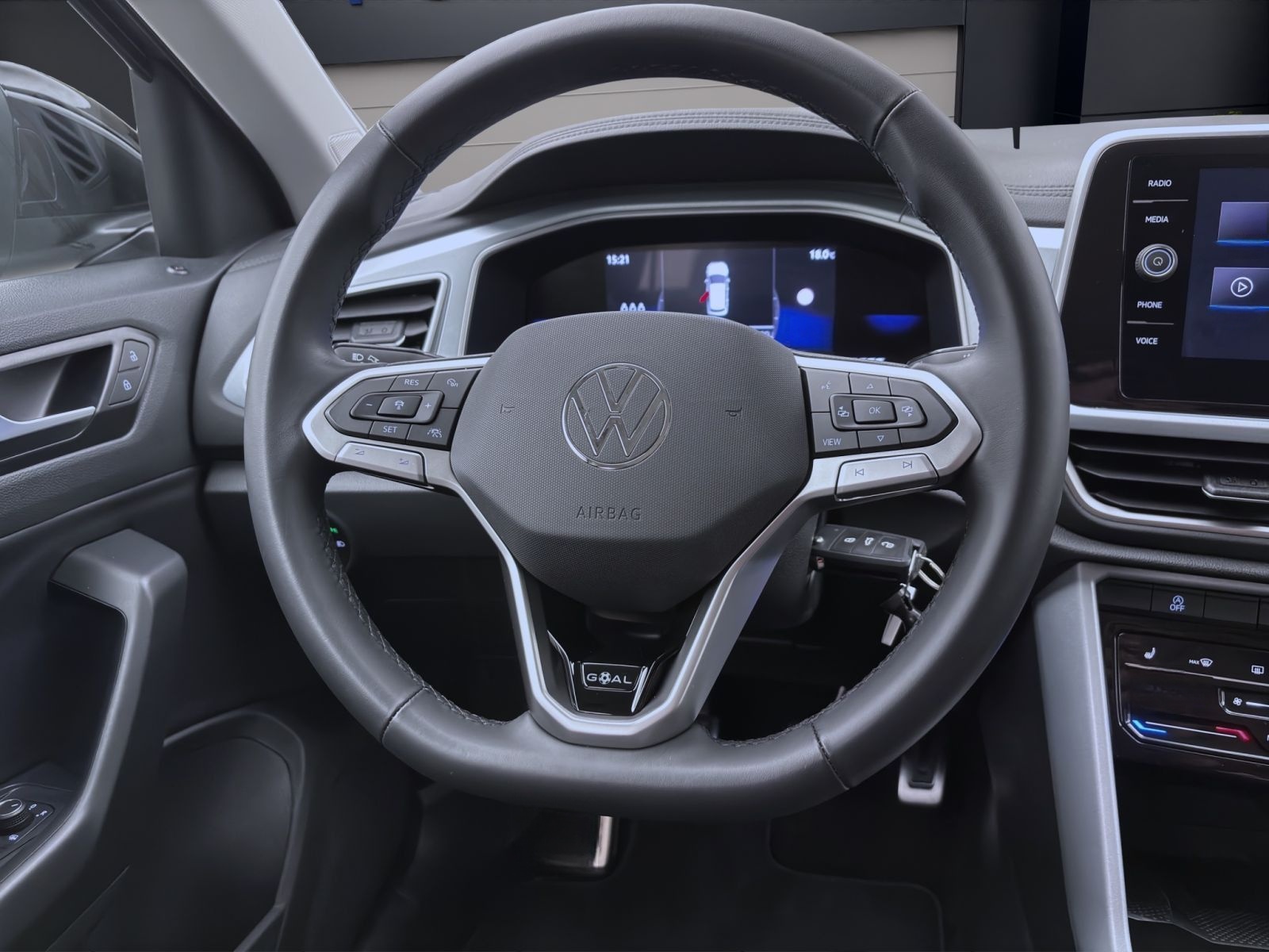 Volkswagen T-Roc 1.0 TSI GOAL NAVI KLIMA ACC SHZG foto 11
