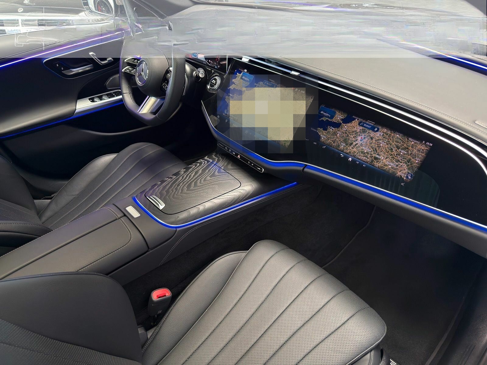 Mercedes-Benz E 300 T e AMG PREMIUM+ AIRMATIC-SUPERSCREEN- 4D! foto 5