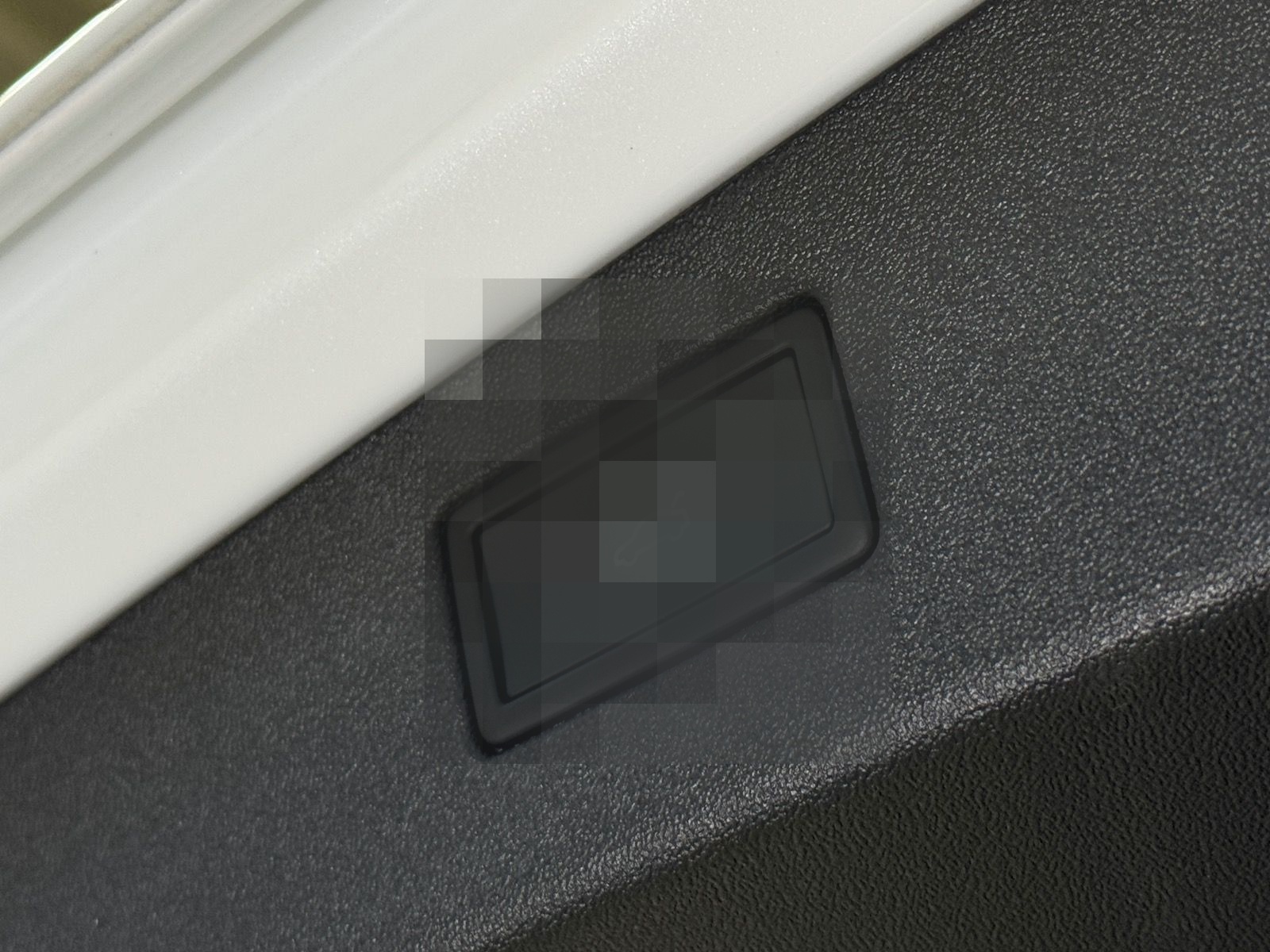 Volkswagen Tiguan R-Line 1.5 eTSI DSG | MATRIX NAVI PANO foto 16