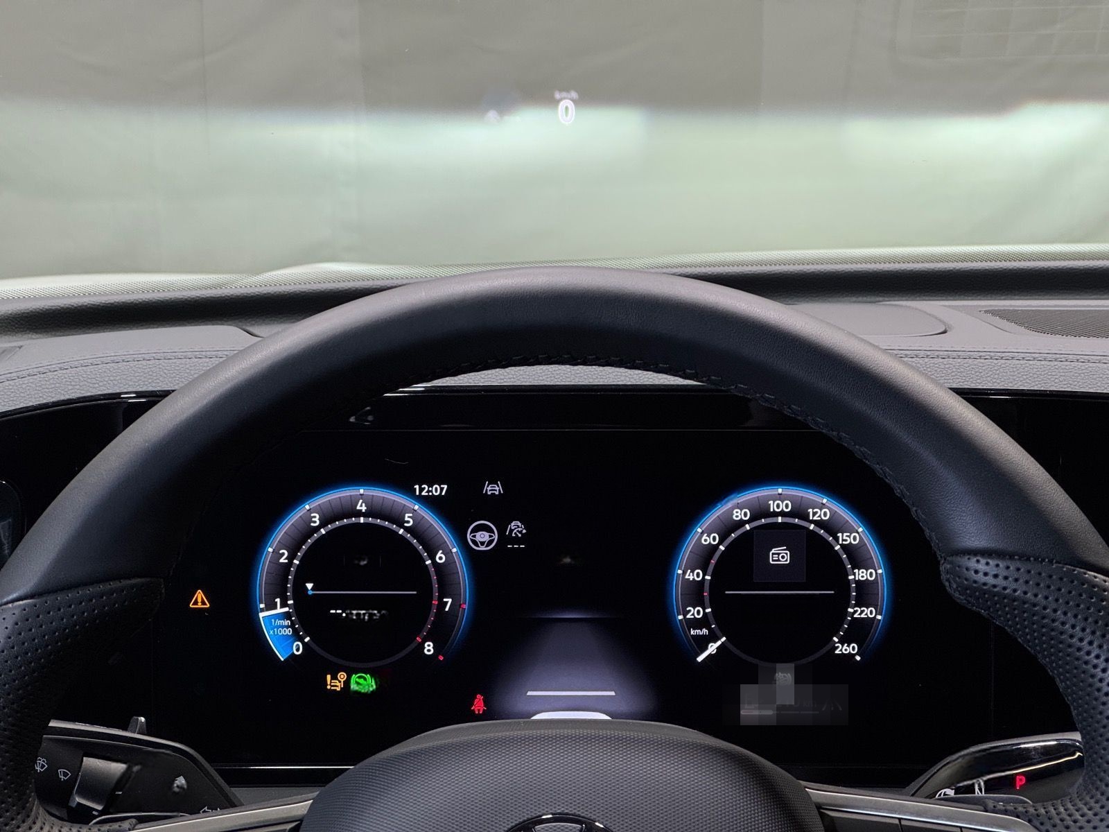 Volkswagen Tiguan R-Line 1.5 eTSI DSG | MATRIX NAVI PANO foto 8