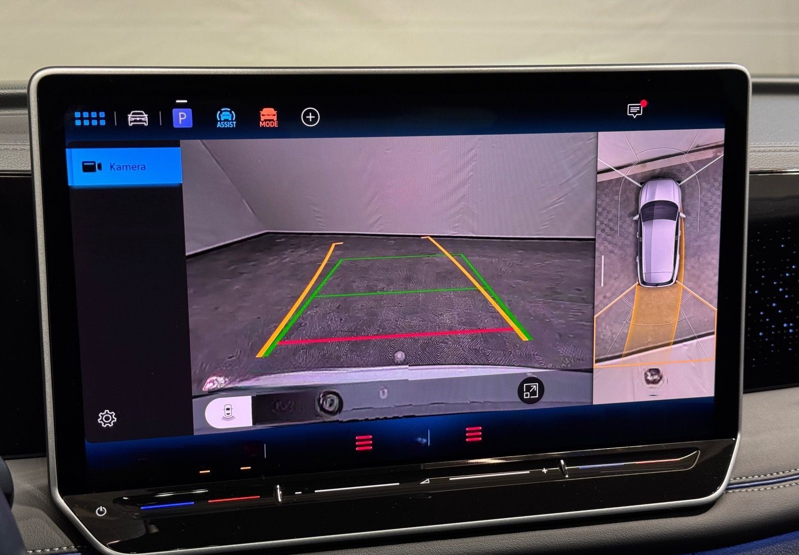Volkswagen Tiguan R-Line 1.5 eTSI DSG | MATRIX NAVI PANO foto 10