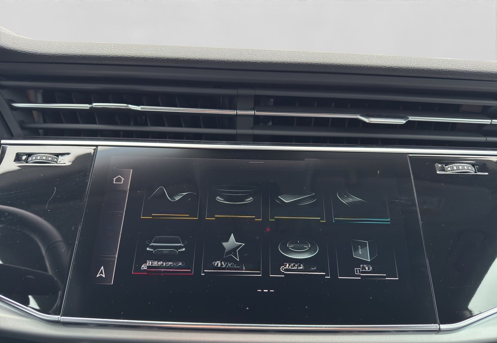 Audi Q8 55 TFSI Q AHK LM21 LEDER HuD foto 13