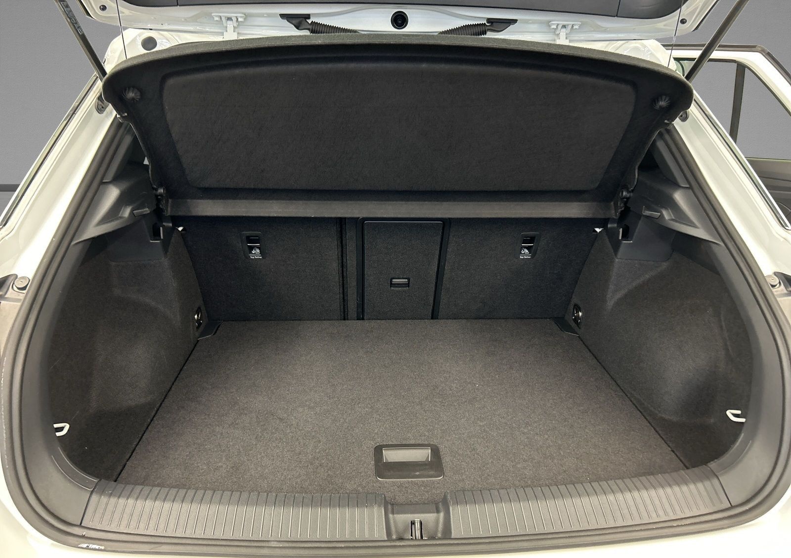 Volkswagen T-Roc 1.5 TSI Sport NAVI+PDC+SHZ VO.+FH EL. foto 9
