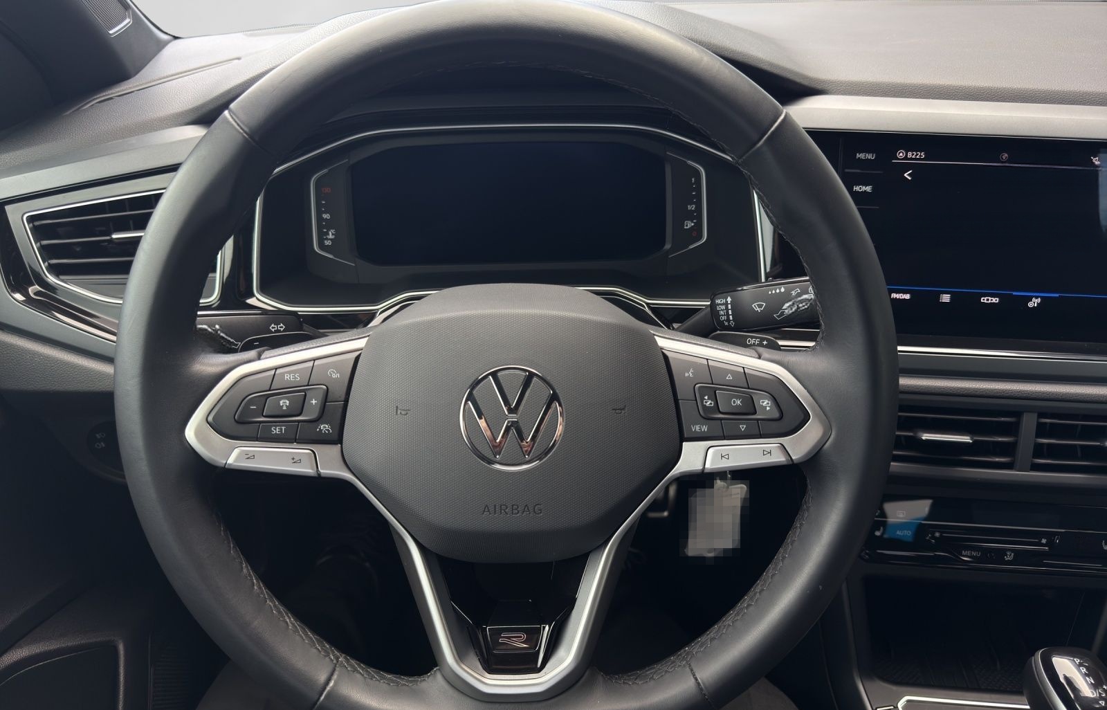 Volkswagen Taigo 1.0 TSI DSG R-LINE MATRIX ASSIST AHK KAMER foto 9