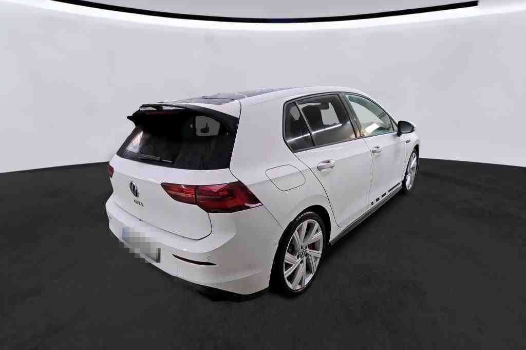 Volkswagen Golf VIII GTI CLUBSPORT 2.0 TSI AKRA Matrix-LED foto 3